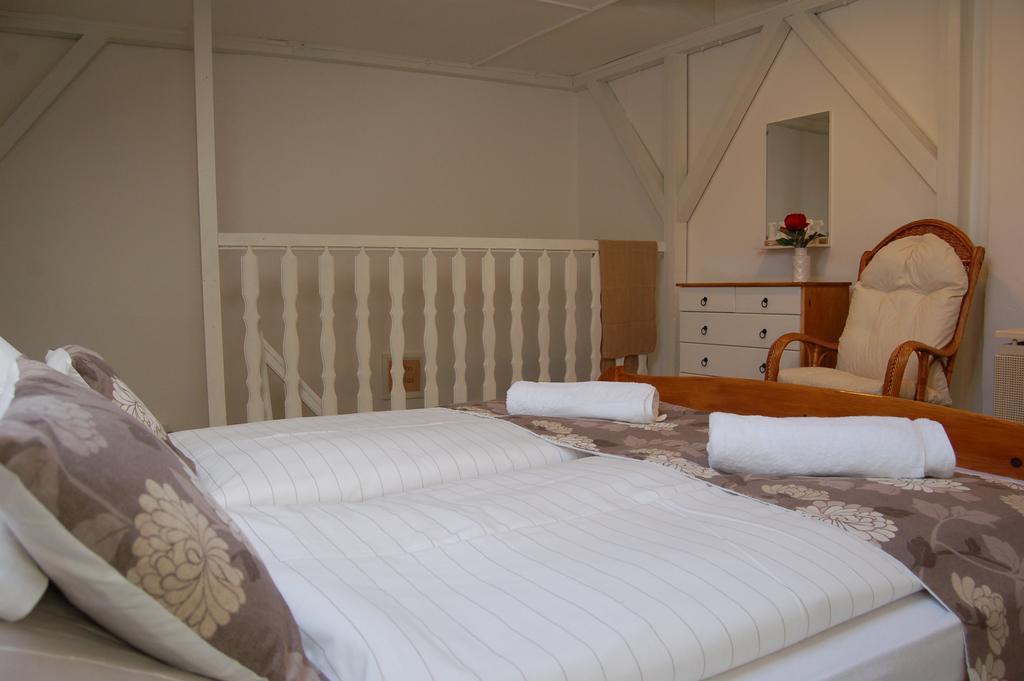 Apartman Rose Егер Екстериор снимка